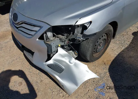 2011 Toyota Camry Le z USA, uszkodzony, nr VIN 4T1BF3EK3BU683418